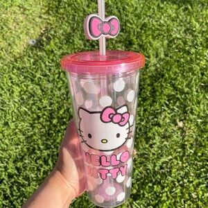 Sanrio Hello Kitty 24 oz / 700 ml tumbler cup